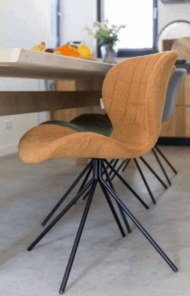 sjaal matig schotel OMG stoel van Zuiver verkrijgbaar bij Meubilex