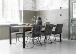 fendy dining table